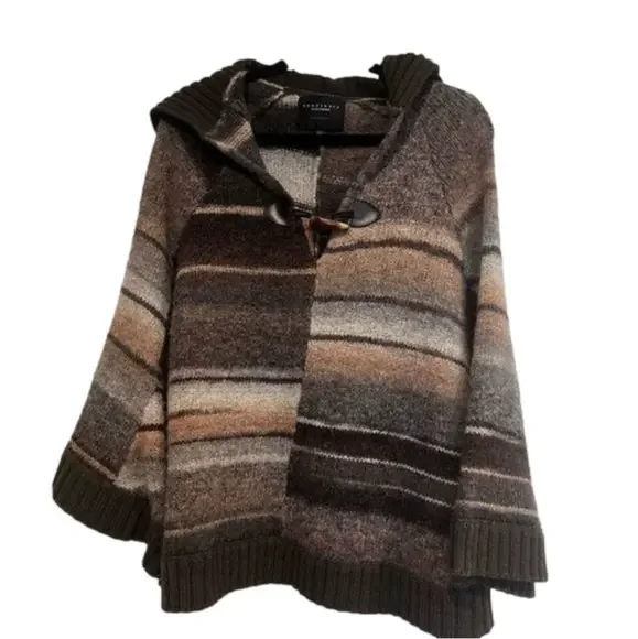 Sanctuary Cape - one size fits all - Picture 1 of 5